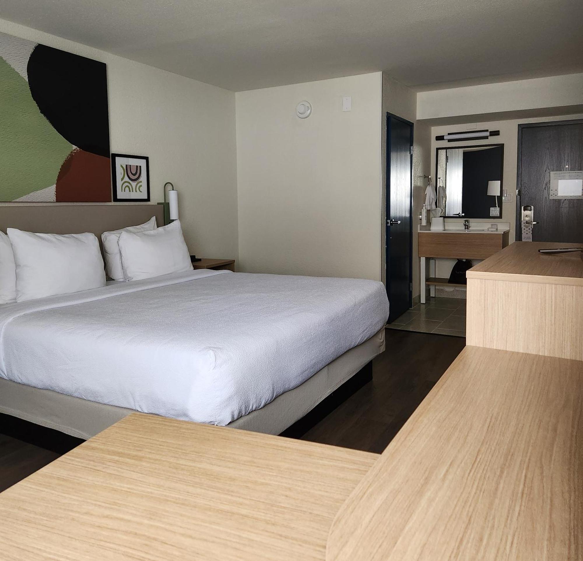Spark By Hilton Wichita East Bagian luar foto